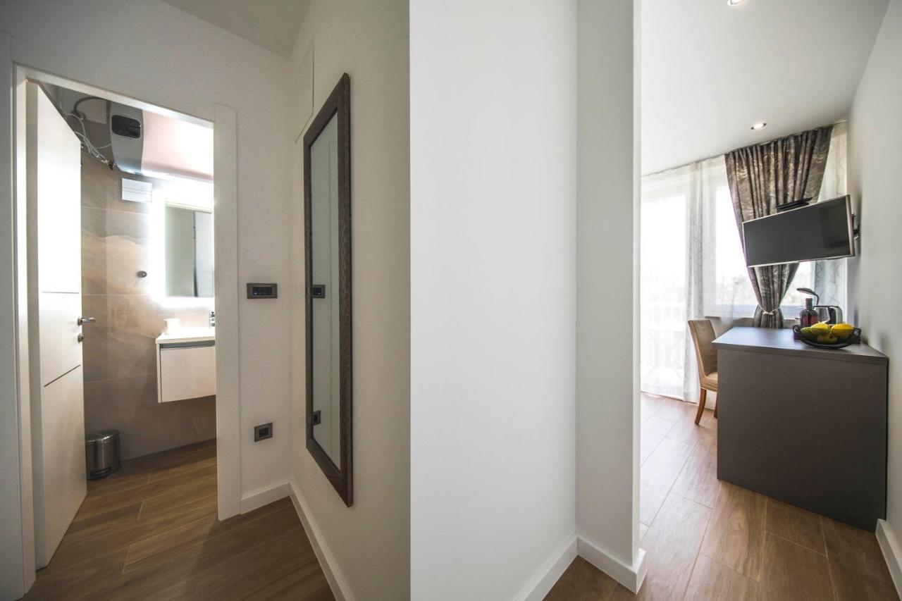 Ferienwohnung Sunrise View Balcony Split Exterior foto
